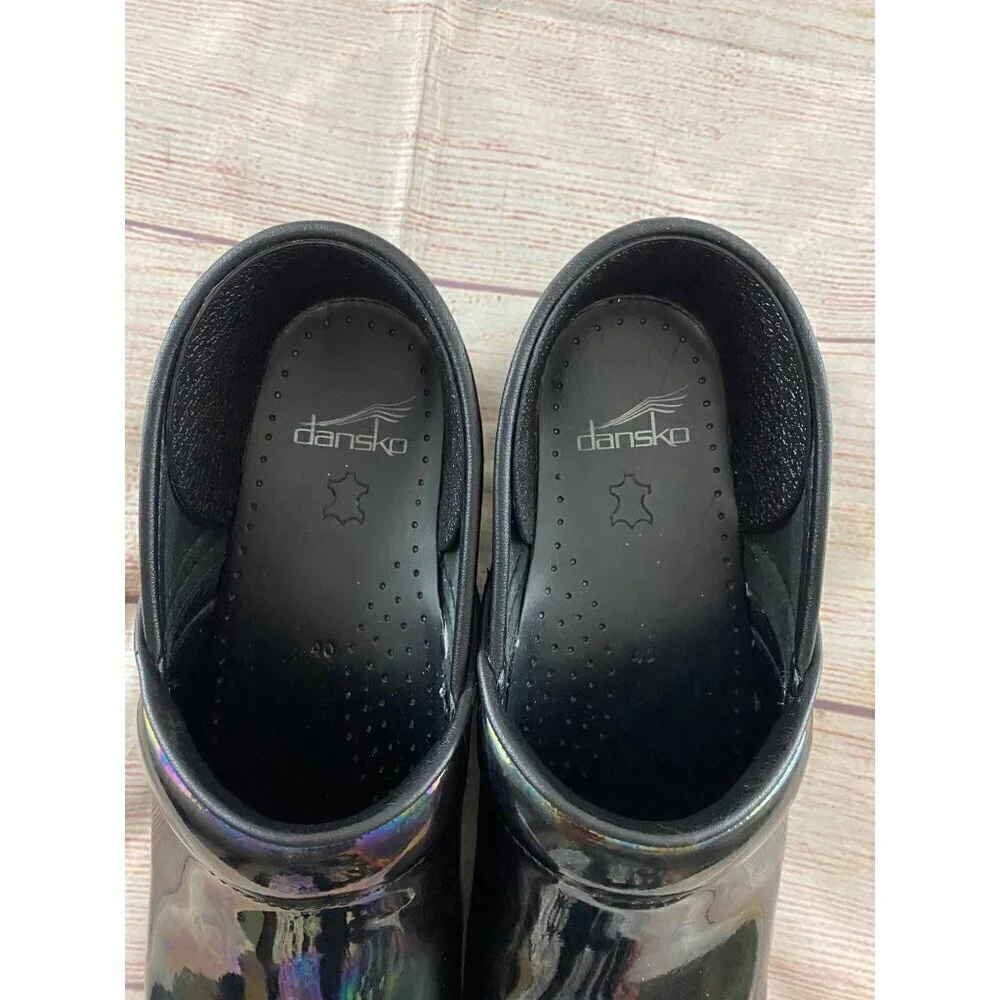 Dansko Women's Black Patent Leather Cloga - 40 (9.5-10) - Picture 5 of 11